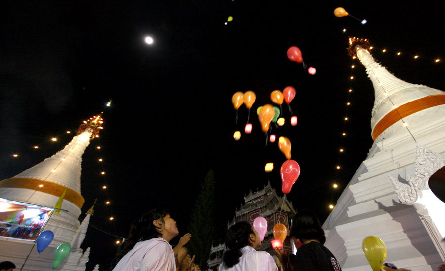 loykrathong_maehongson001