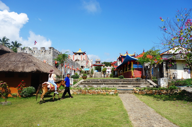 santichon village, chinese yunnan cultural village, chinese yunnan village