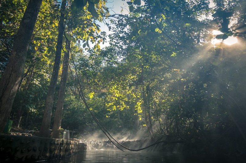 pong nam ron thapai, tha pai hot spring