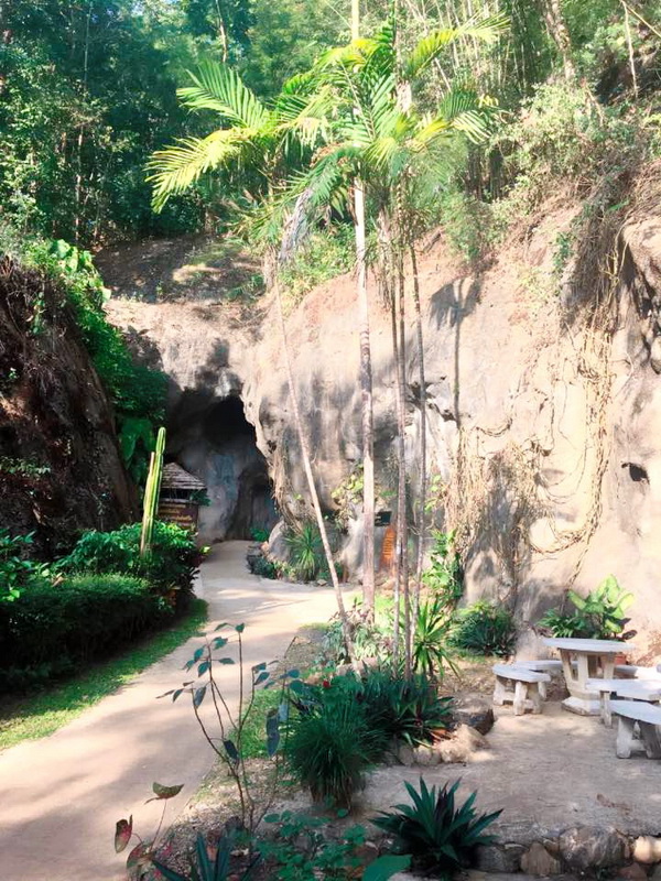 kaew komon cave, kaew komol cave, tham kaew komol, kaeo komon cave