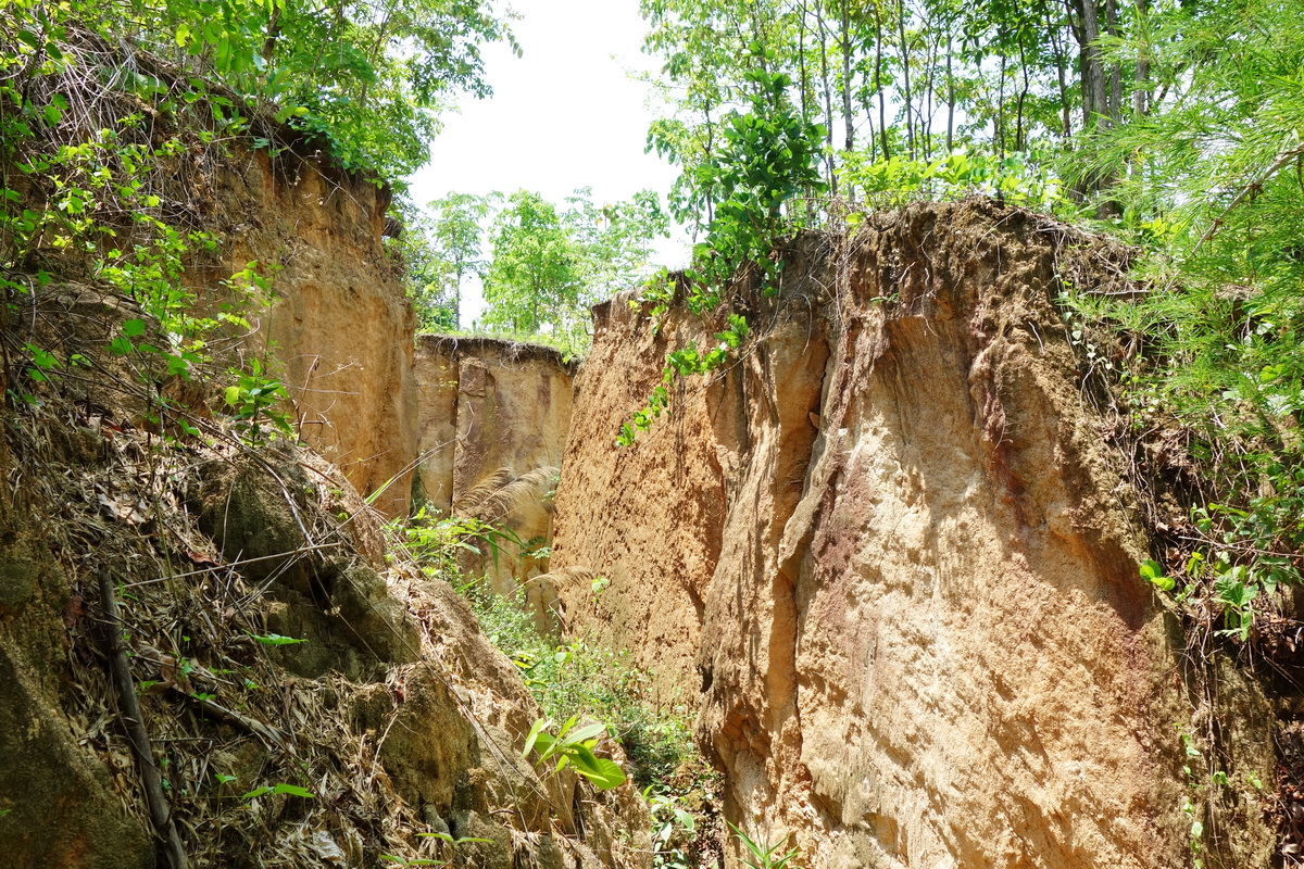 land split, land split in pai, land split pai, pai attractions