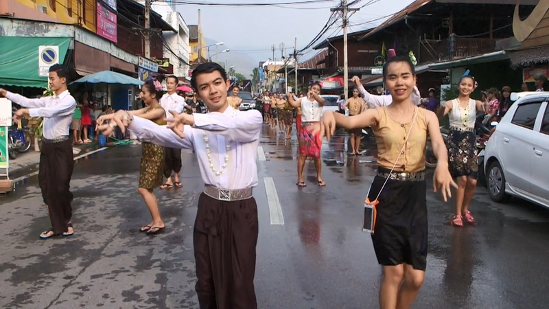 songkran festival, songkran festival in mae hong son, songkran festival mae hong son