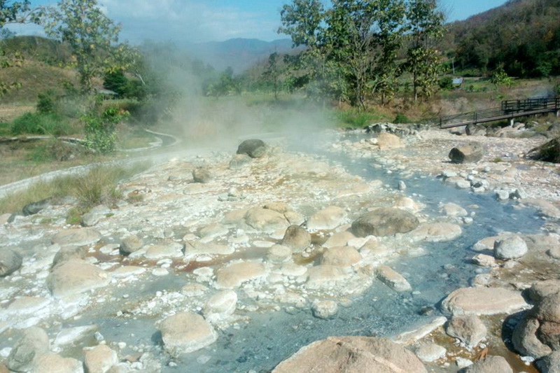 muang paeng hot springs, muang paeng hot spring, muang pang hot springs, muang pang hot spring