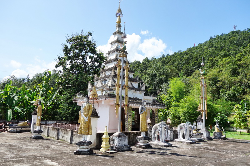 wat phra non, phra non temple, wat phra non mae hong son, phra non temple mae hong son